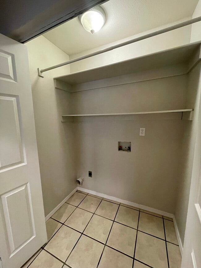 Photo - 63212 E 291 Rd