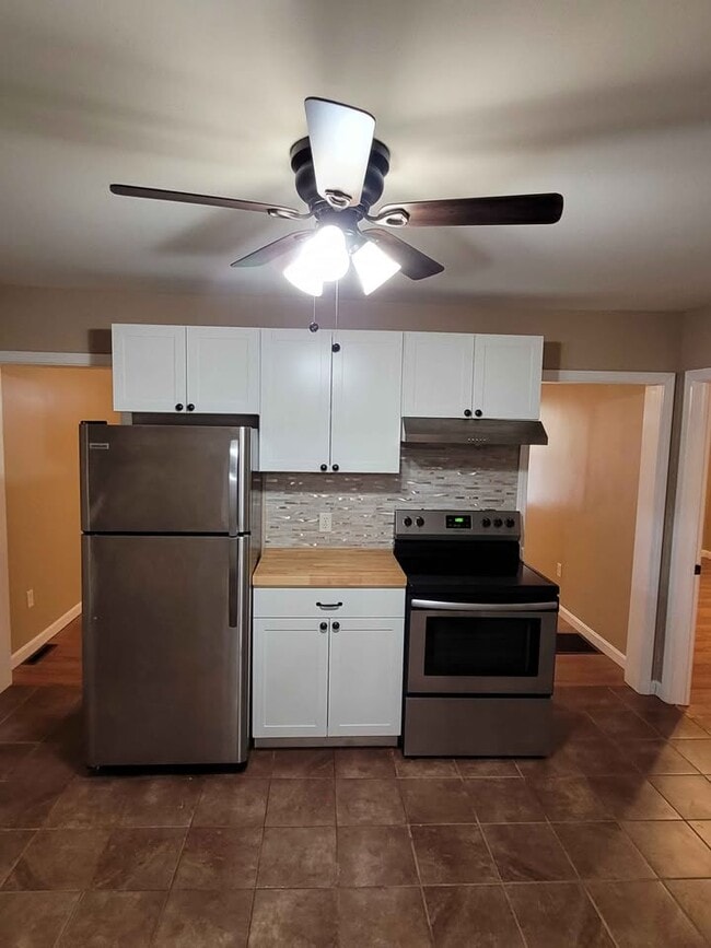 Photo - 391 Putnam Pike Unidad C