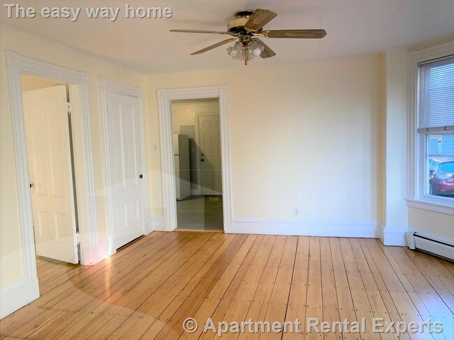 Photo - 547 Broadway Unit #1-B