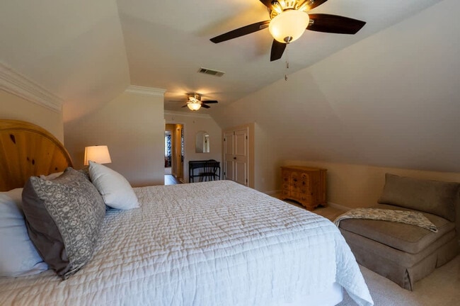 Photo - 138 Lake Dr Unit SI ID1594585P