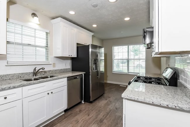 Photo - 1675 Watercrest Cir