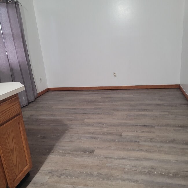 Photo - 201 Stafford Rd Unit 201