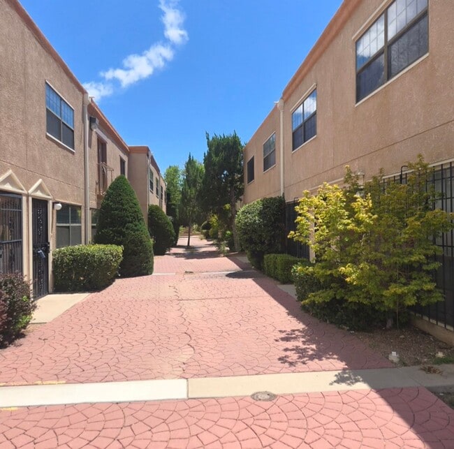Building Photo - CALL US TODAY AT (505) 808-6467 TO SCHEDULE A CONVENIENT SHOWING