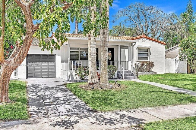 Photo - 1527 Fletcher St