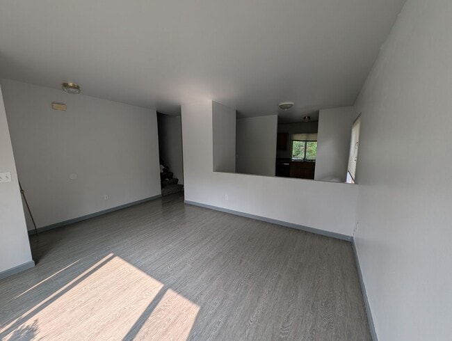 Photo - Tri Level, 3 Bedroom For Rent in Port Orchard - Available June 25th!