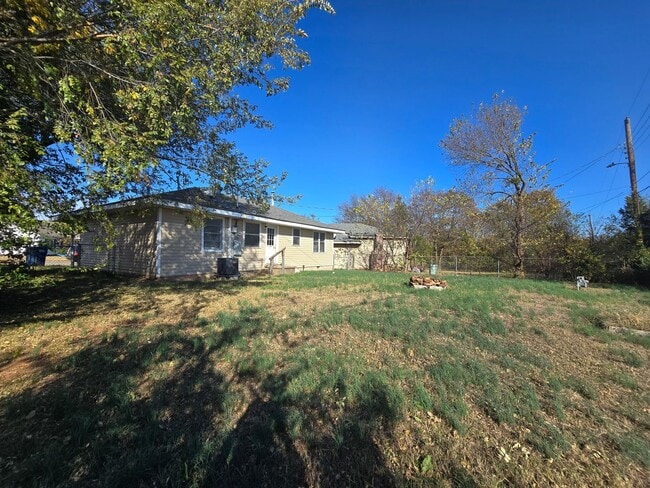 Photo - 2 bed, 1 bath in Shawnee, OK!