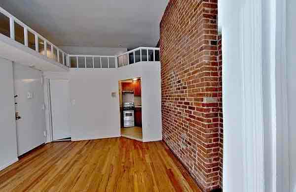 Photo - 140 W 82nd St Apartment