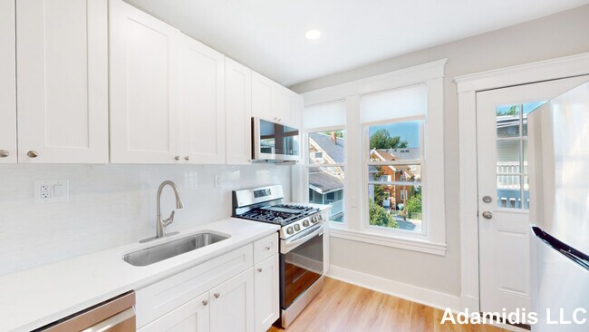 Photo - 21 Magnus Ave