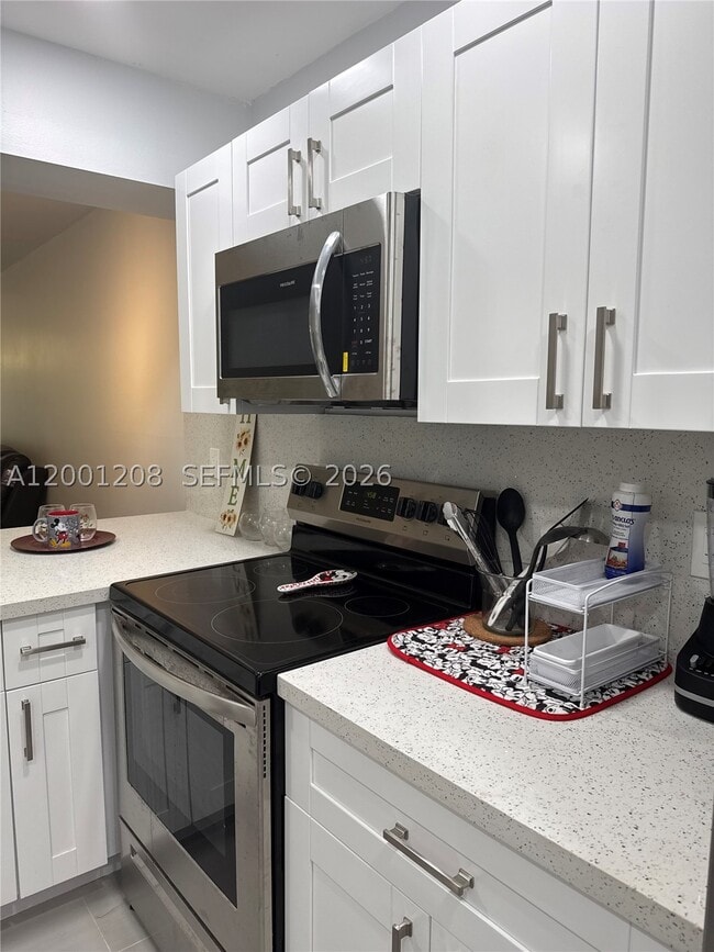 Building Photo - 1102 Bahama Bend Unit D2