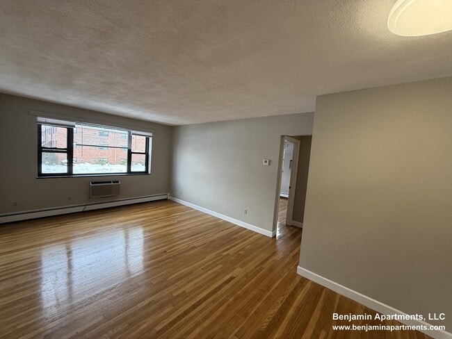 Photo - 268 Grove St Unit 10