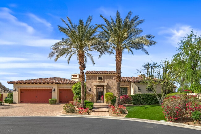 31 Hillcrest Dr