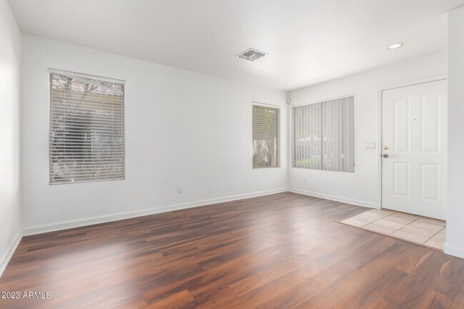 Photo - 1944 N 107th Dr