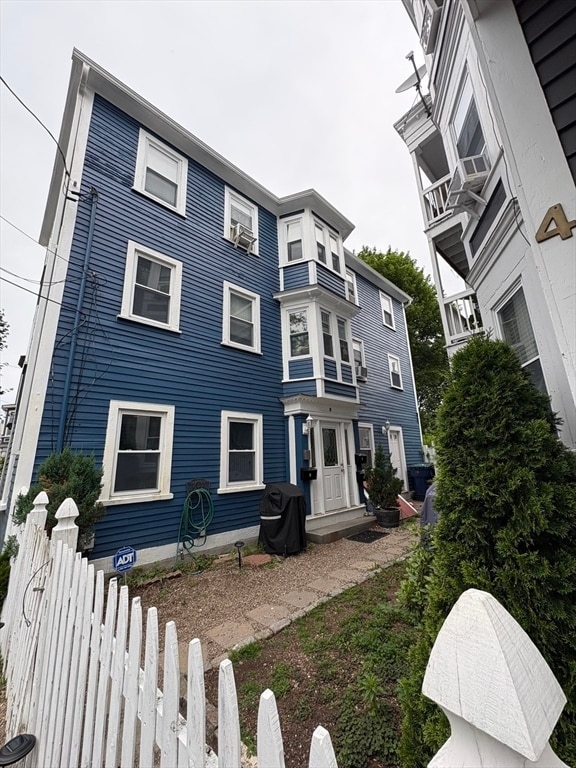 Photo - 6 Northey St Apartment Unit 1