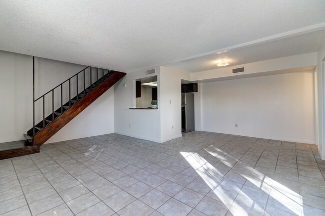 Photo - 17032 N 16th Dr