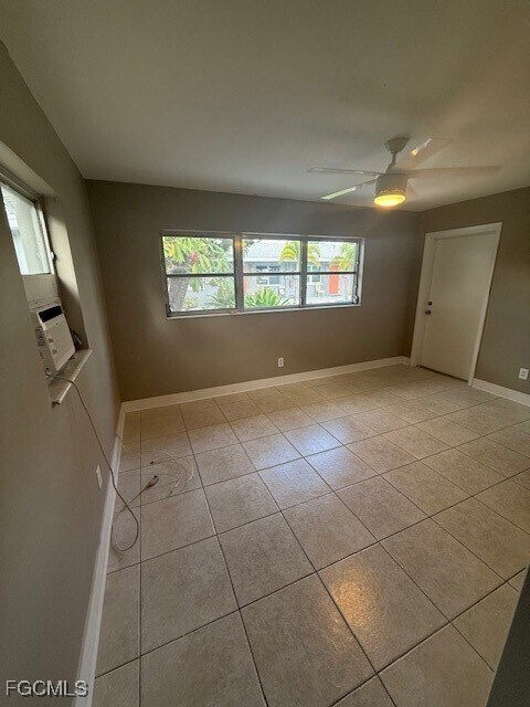 Photo - 4920 York St