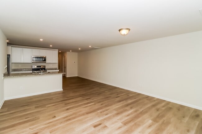 Photo - 295 Century Dr