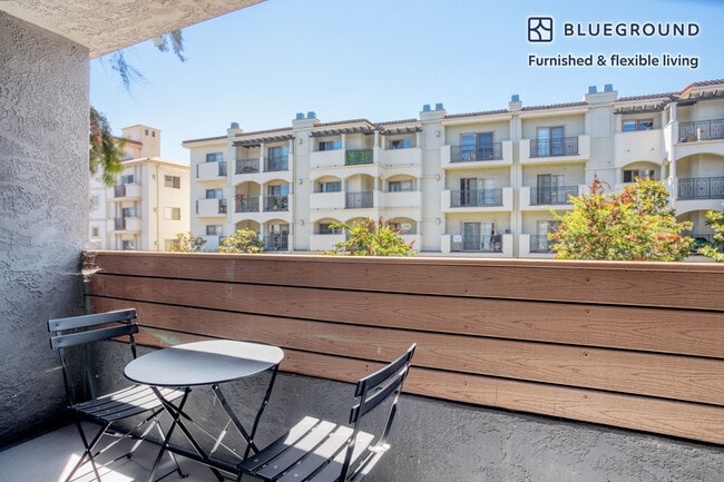 Photo - 110 Sweetzer Ave Unidad FL1-ID1106