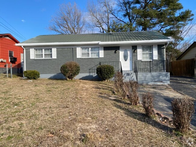 Building Photo - 33 Hackberry Ln Rental