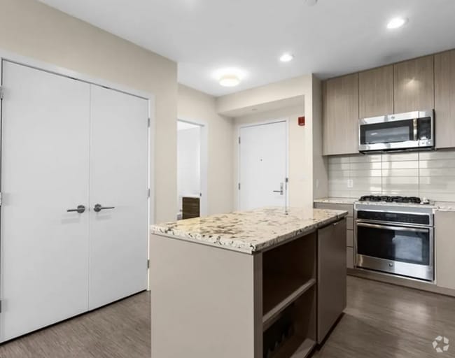 Building Photo - 80 Fenwood Rd Unit 1007 Rental