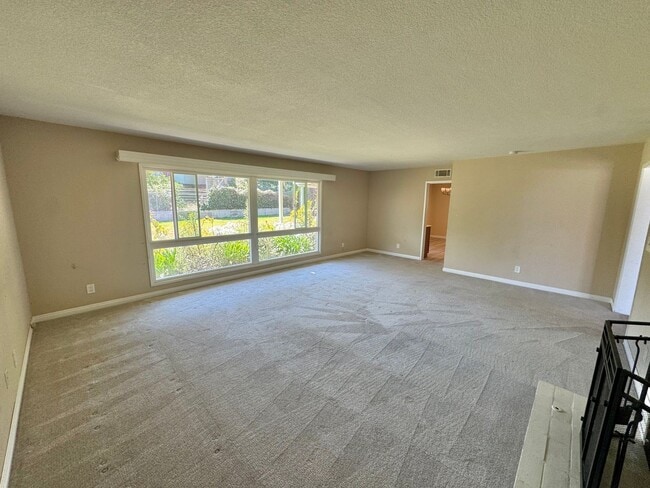Photo - Beautiful single family home in desirable neighborhood!