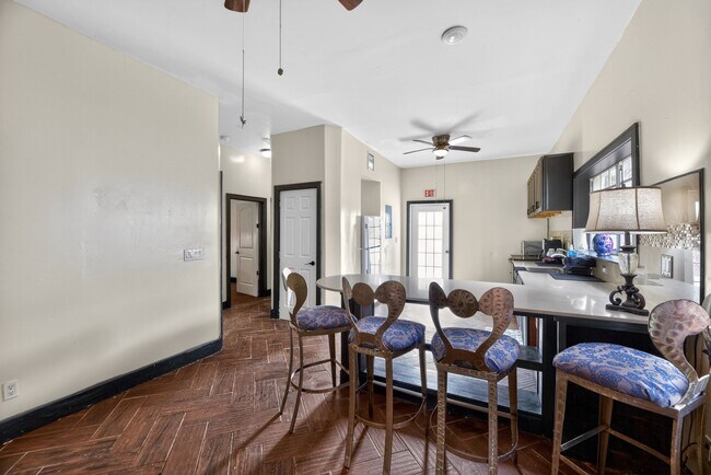 Photo - 1934 Washington St