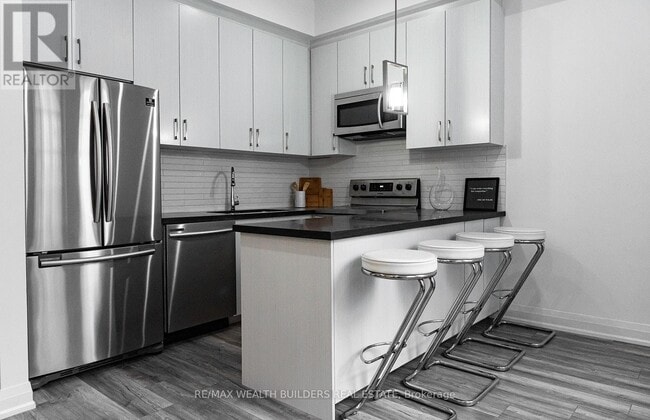 Photo - 213 Jarvis St Unit 4