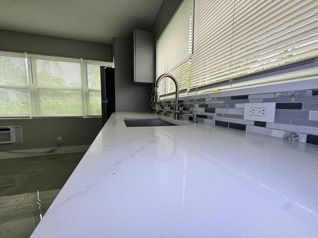 Photo - 189 SE 27th Pl