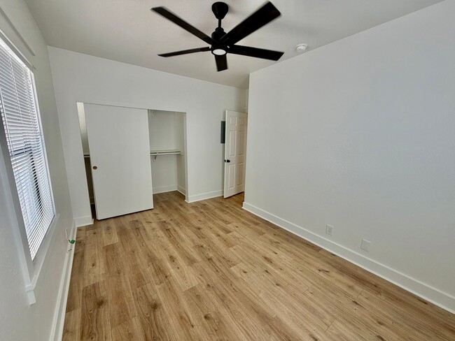 Photo - 3920 E. 1st Street Unidad 3920