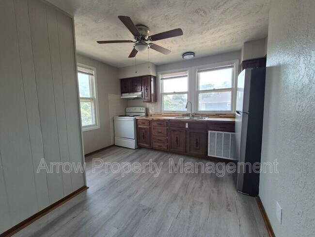 Photo - 2601 Vine St Unidad 3