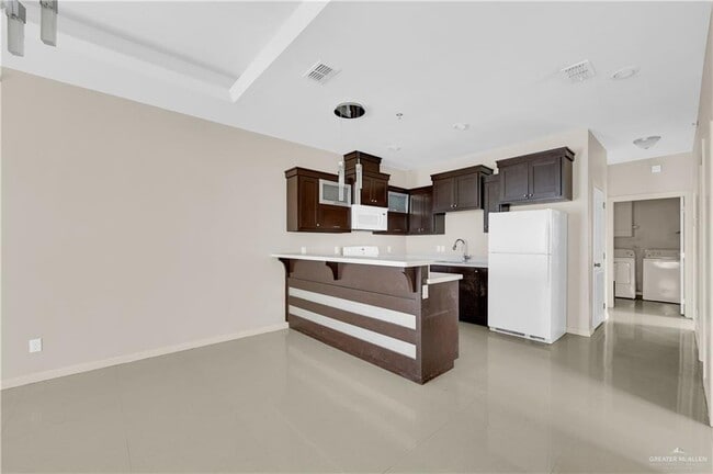 3005 S K Center St Unit 3