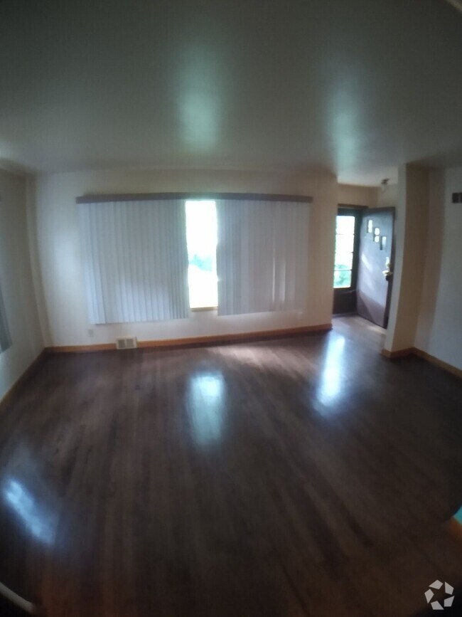 Building Photo - 326 N 68th St Rental
