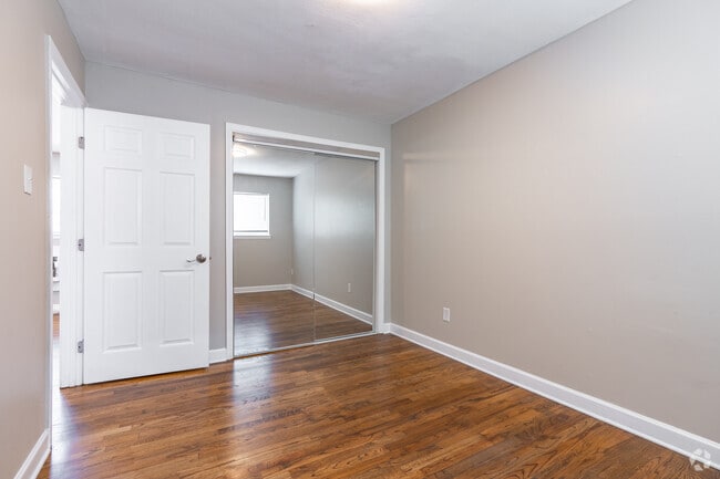1BR, 1BA - 500SF - The Landing on the Strip
