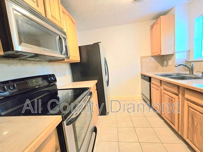 Photo - 1913 Laurel Ave