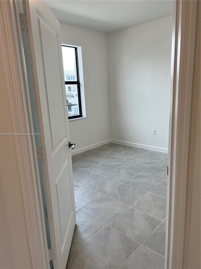 Photo - 13236 SW 286th St