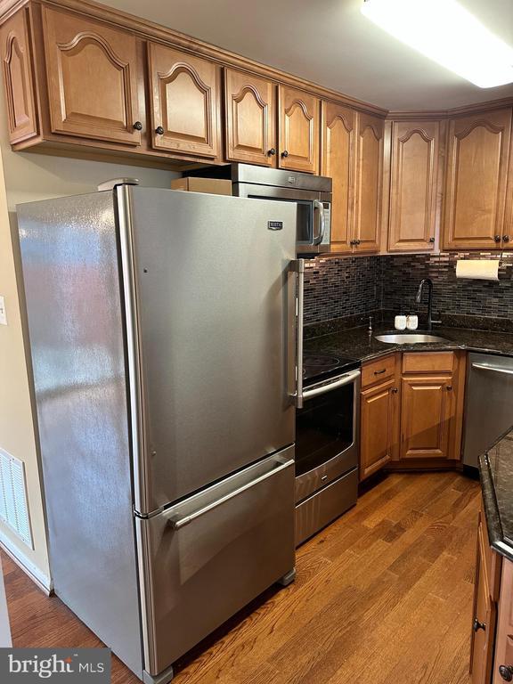 Photo - 7943 Timarand Ct