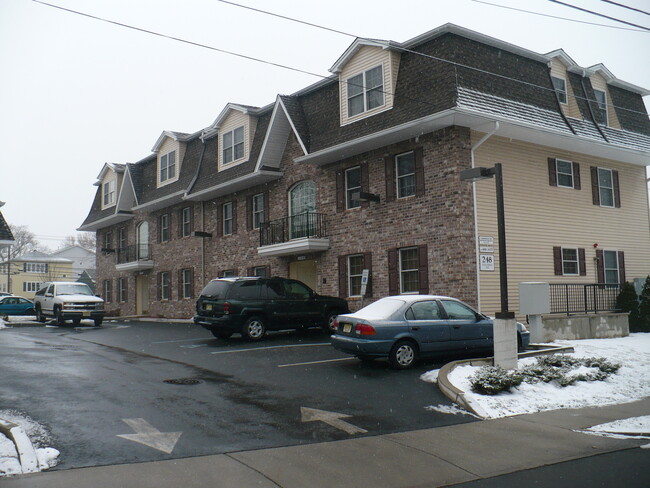 Building Photo - 248 Columbia Ave Unit Garibaldi Associates LLC