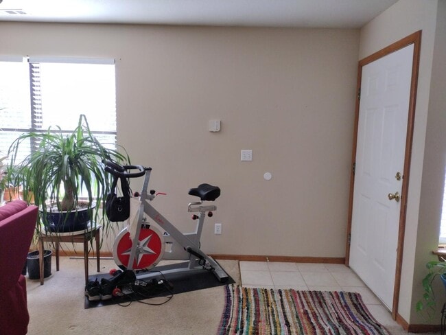 Photo - 950 Monterey Way Unidad I