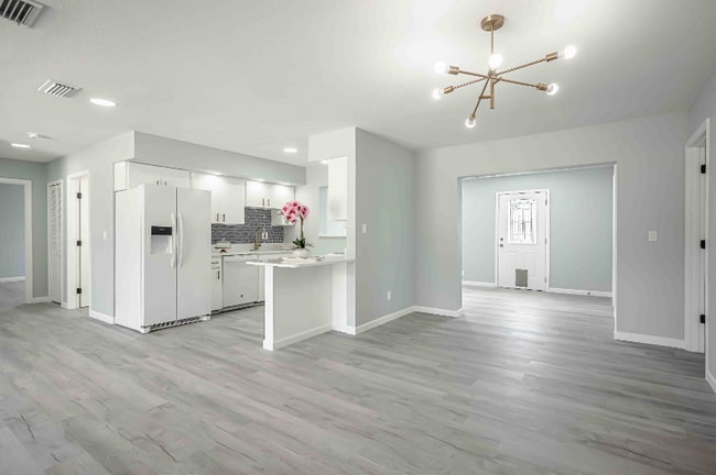 Photo - 5307 17th Ave W