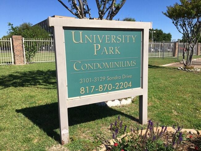 Photo - 3117 Sondra Dr Unit D108