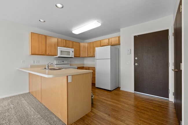 Highlands Ridge Apartments Kitchen