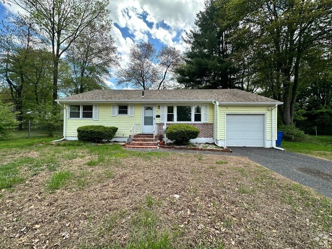 Building Photo - 65 Jackson Rd Rental