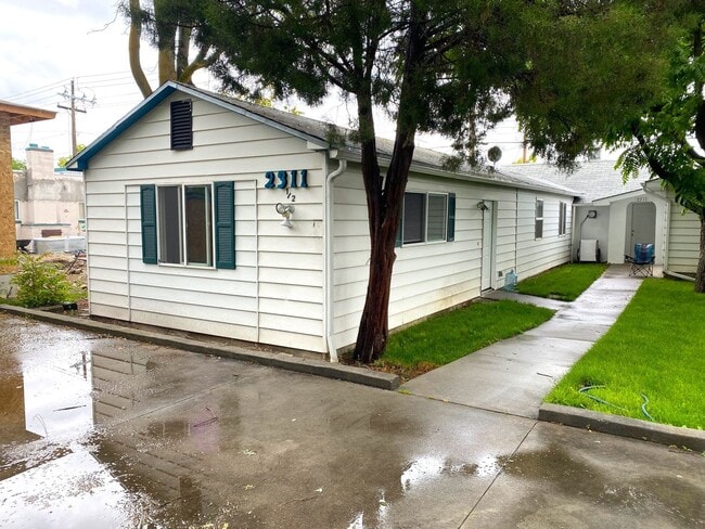 Building Photo - Cute 2-Bedroom Close to Downtown Boise Rental