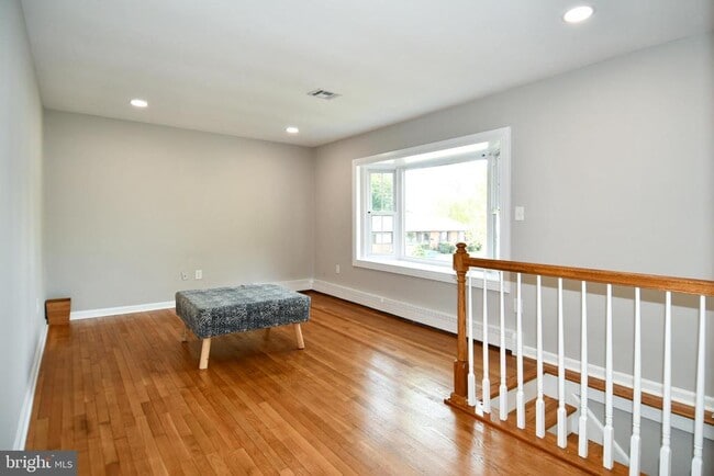 Photo - 3811 Forestdale Ave