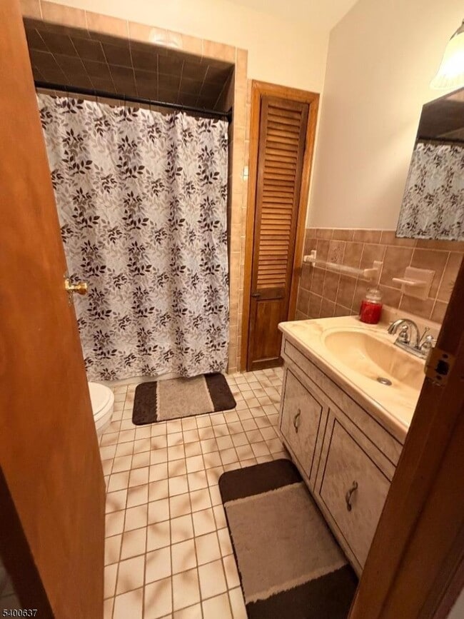 Photo - 120 Fenner Ave