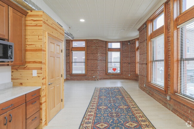 1 BR, 1 BA - Living Room
