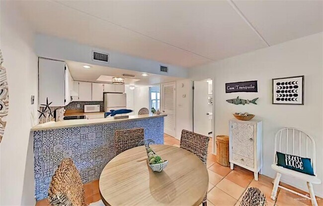 11 E Coronado Dr