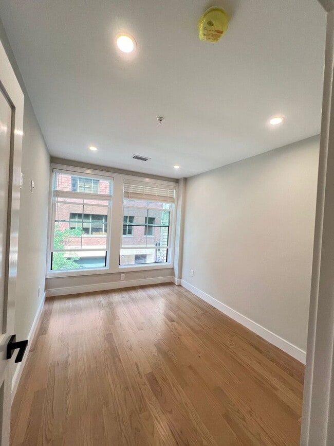 Photo - 231 Tremont St