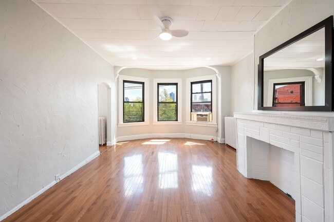 Photo - 85 Palisade Ave Unit 2