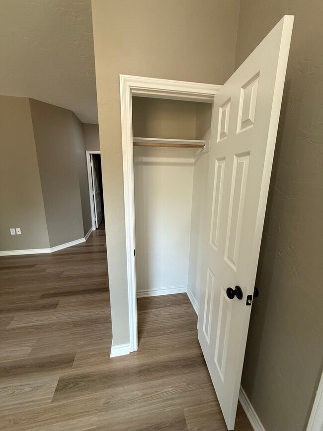 Photo - 204 Alma St
