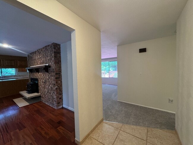 Photo - Tranquil 3 bedroom Rambler!!!